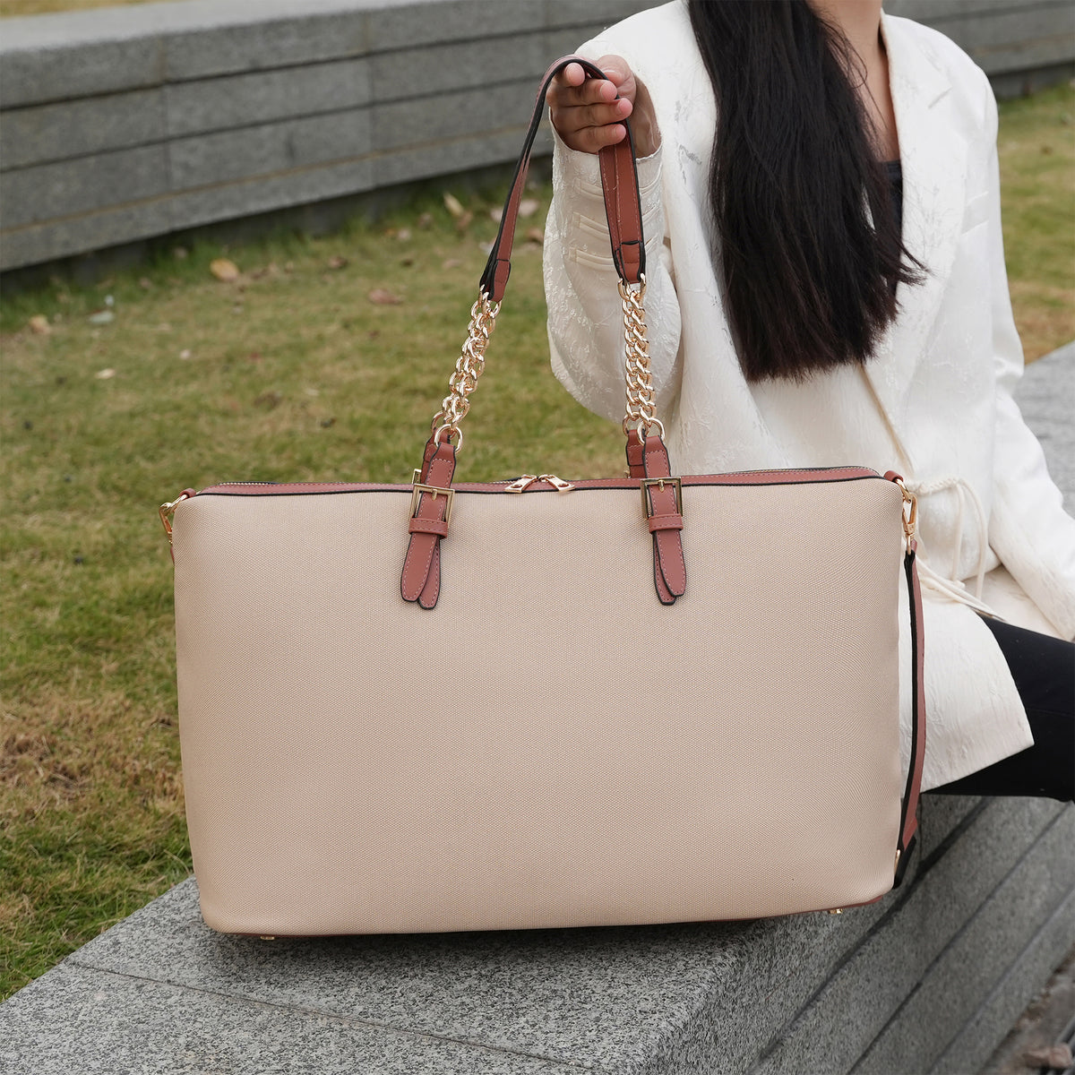 Zephyra Weekender Bag